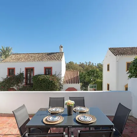 Encantadora Casita Estilo Andaluz *