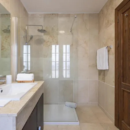 Encantadora Casita Estilo Andaluz Marbella